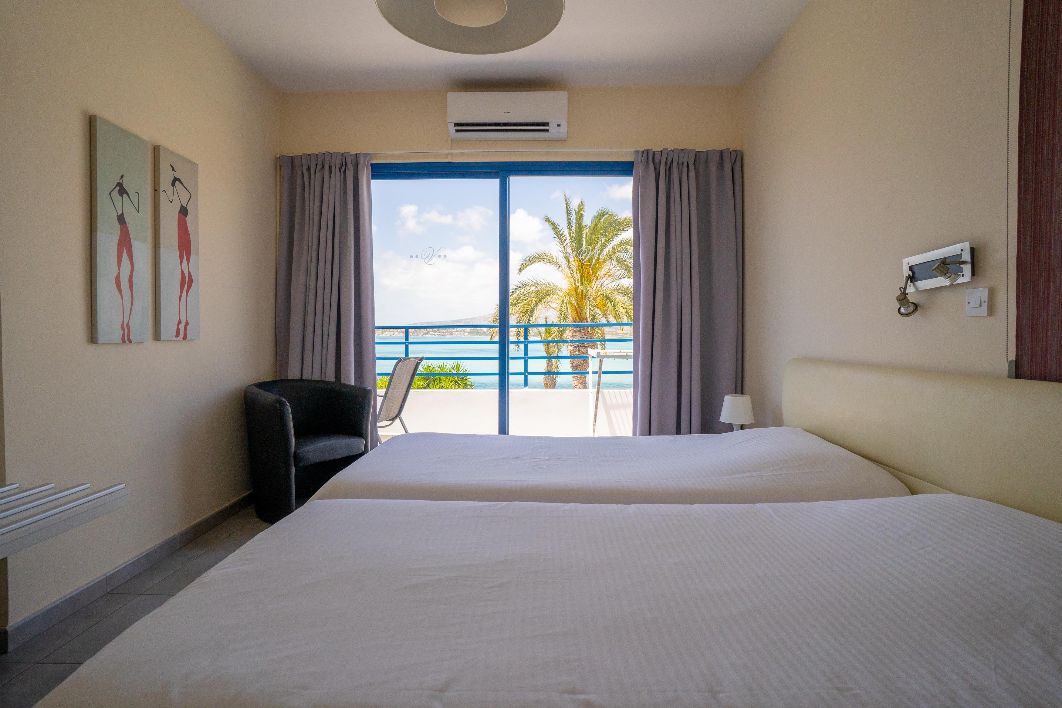 Appart hôtel Vrachia & - Adults Only Kissonerga