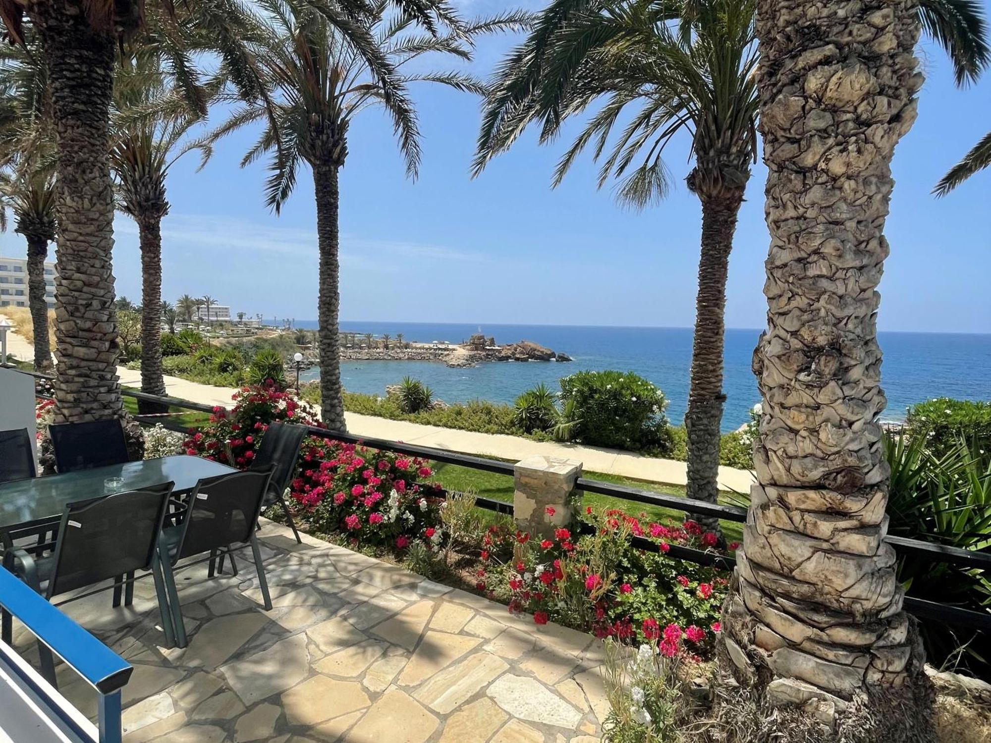 Appart hôtel Vrachia & - Adults Only